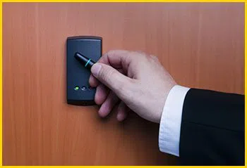 Worth Lock And Locksmith Worth, IL 708-297-9378 - 8-commercial-locksmith-store